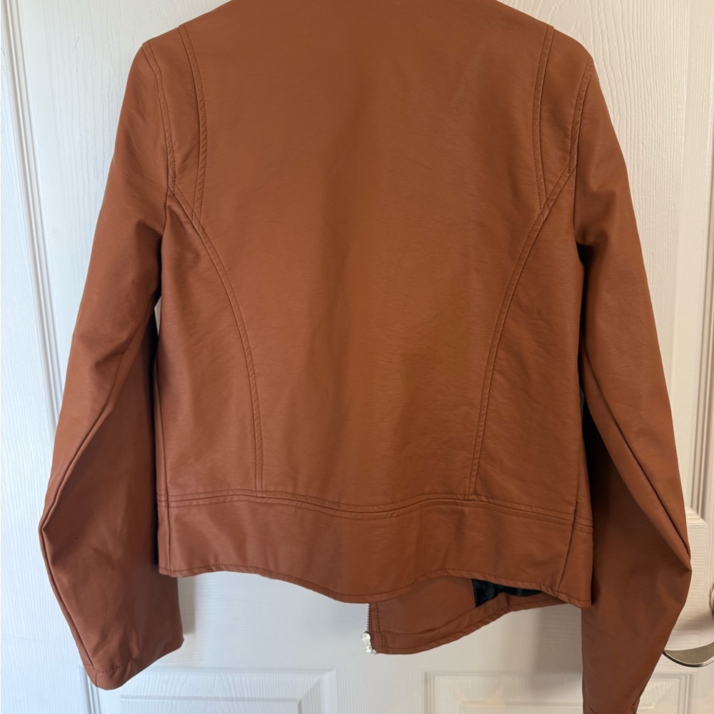 Van & Vvalley Tan Jacket with Silver Details - Picture 5 of 5